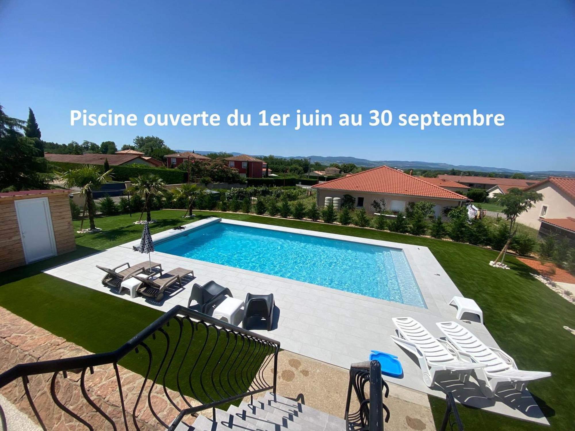 Studio Chez L'Habitant Avec Piscine Commune Grieges Exteriér fotografie